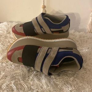 Gray,red,blue Velcro strap platform Sneakers
